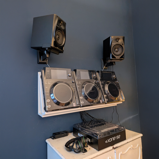 Painted CDJ wall mount - V1